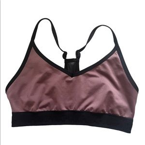 🌿PINK Victoria secrets ultimate sports bra🌿